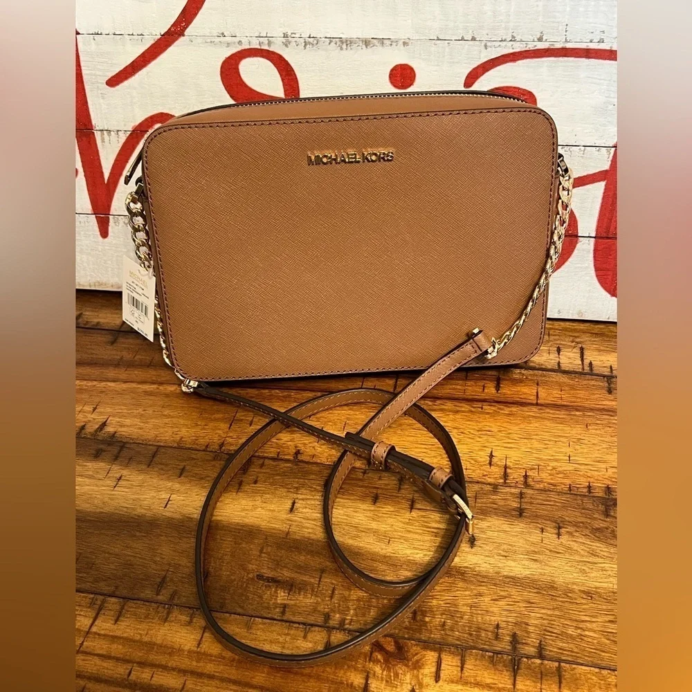 Michael Kors Jet Set Large Saffiano Leather Crossbody Bag in Luggage NWT - Picture 6 of 9